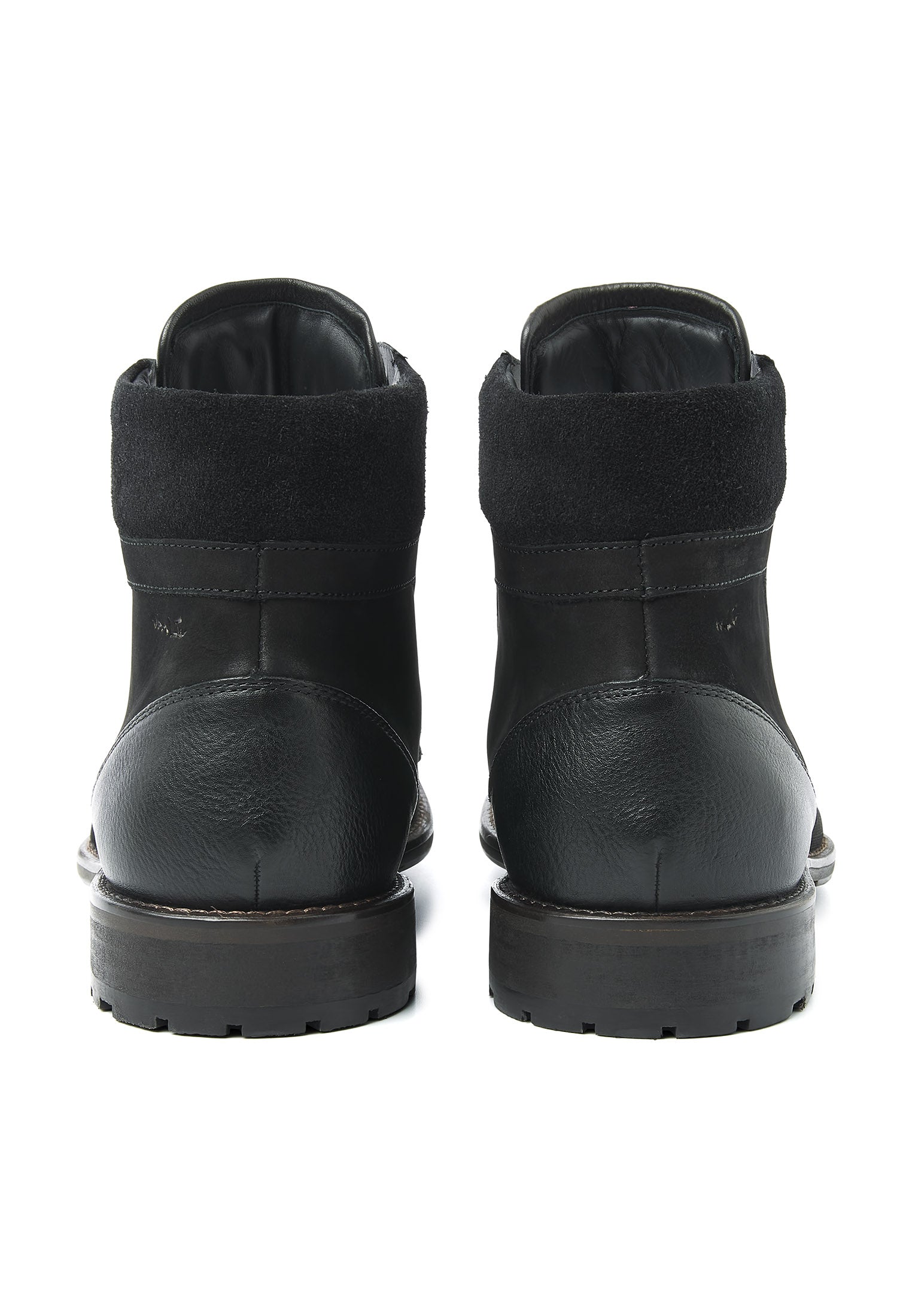 Schwarzer Nubuk Henry Boot