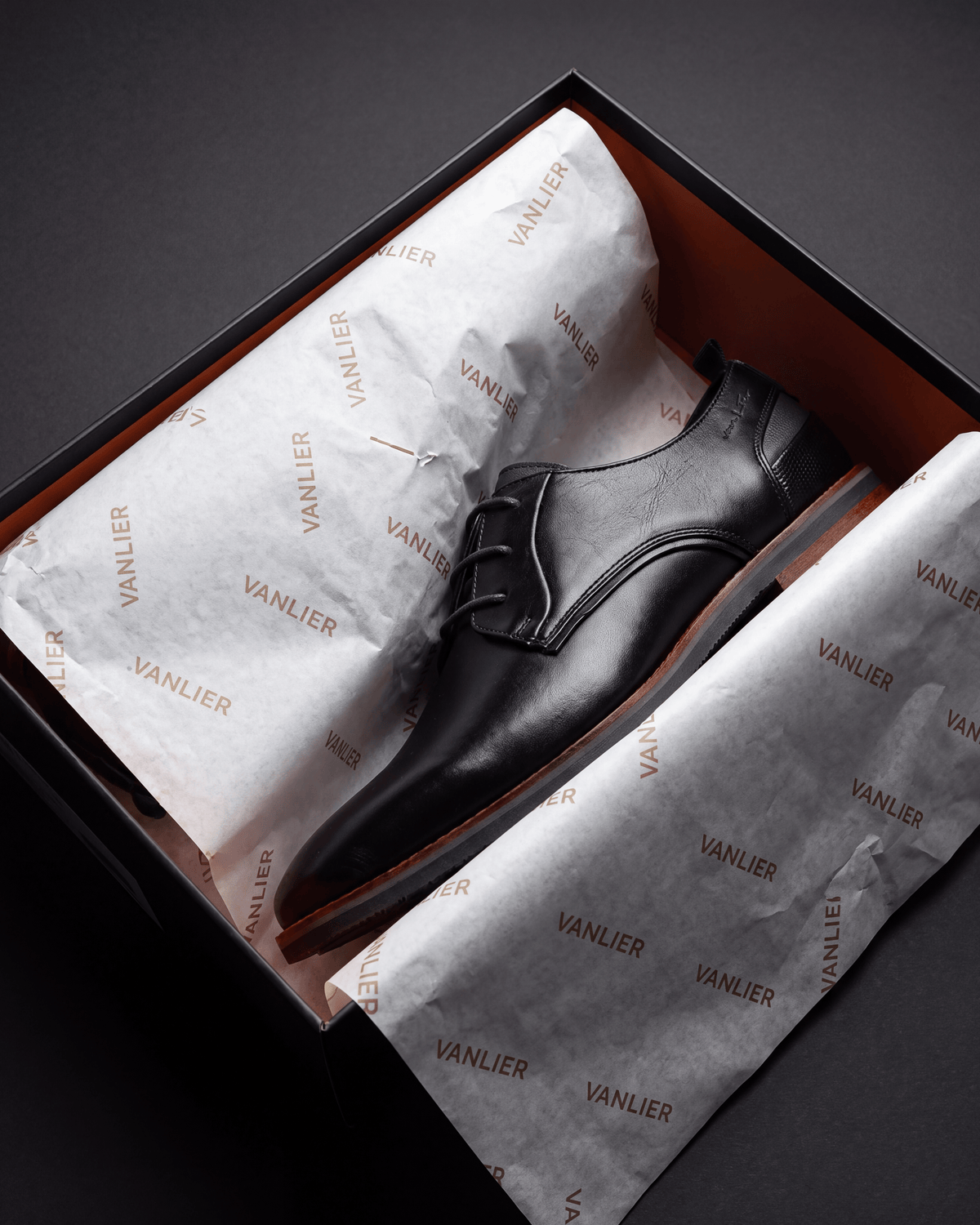 Zwart gladleren Amalfi veterschoen – in de open schoenendoos