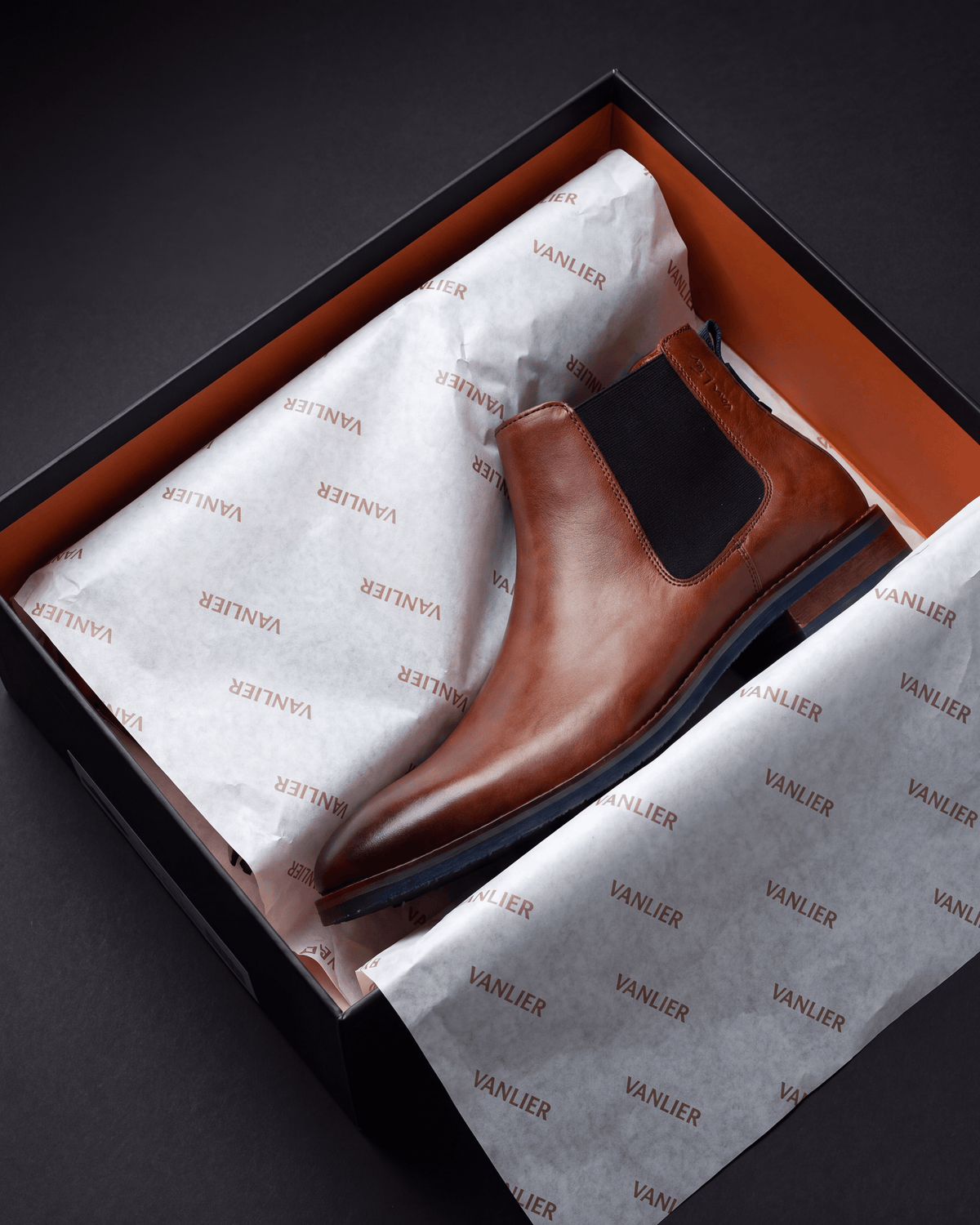 Cognac gladleren Amalfi chelsea boot – in de open doos
