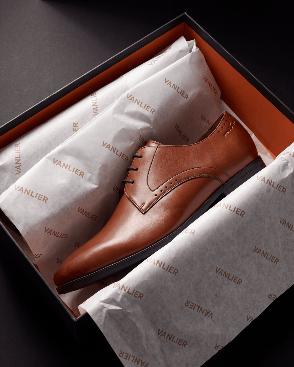 Cognac gladleren Portofino veterschoen – in de open schoenendoos