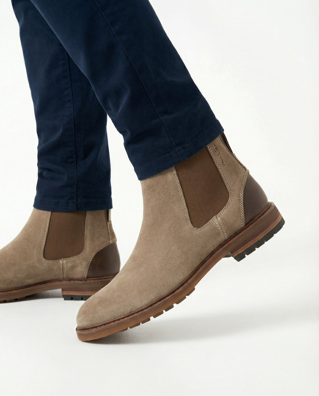 Taupe Wildleder Dino Chelsea Boot