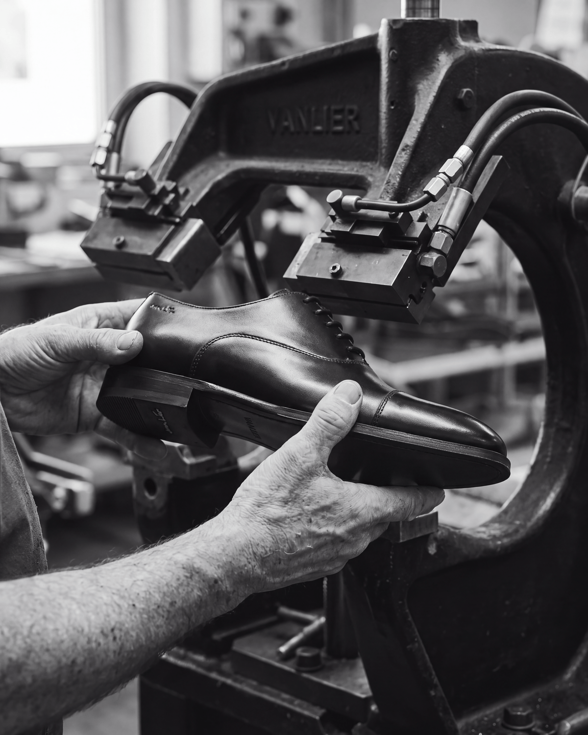 Zwart gladleren Madison veterschoen – vakmanschap in de fabriek