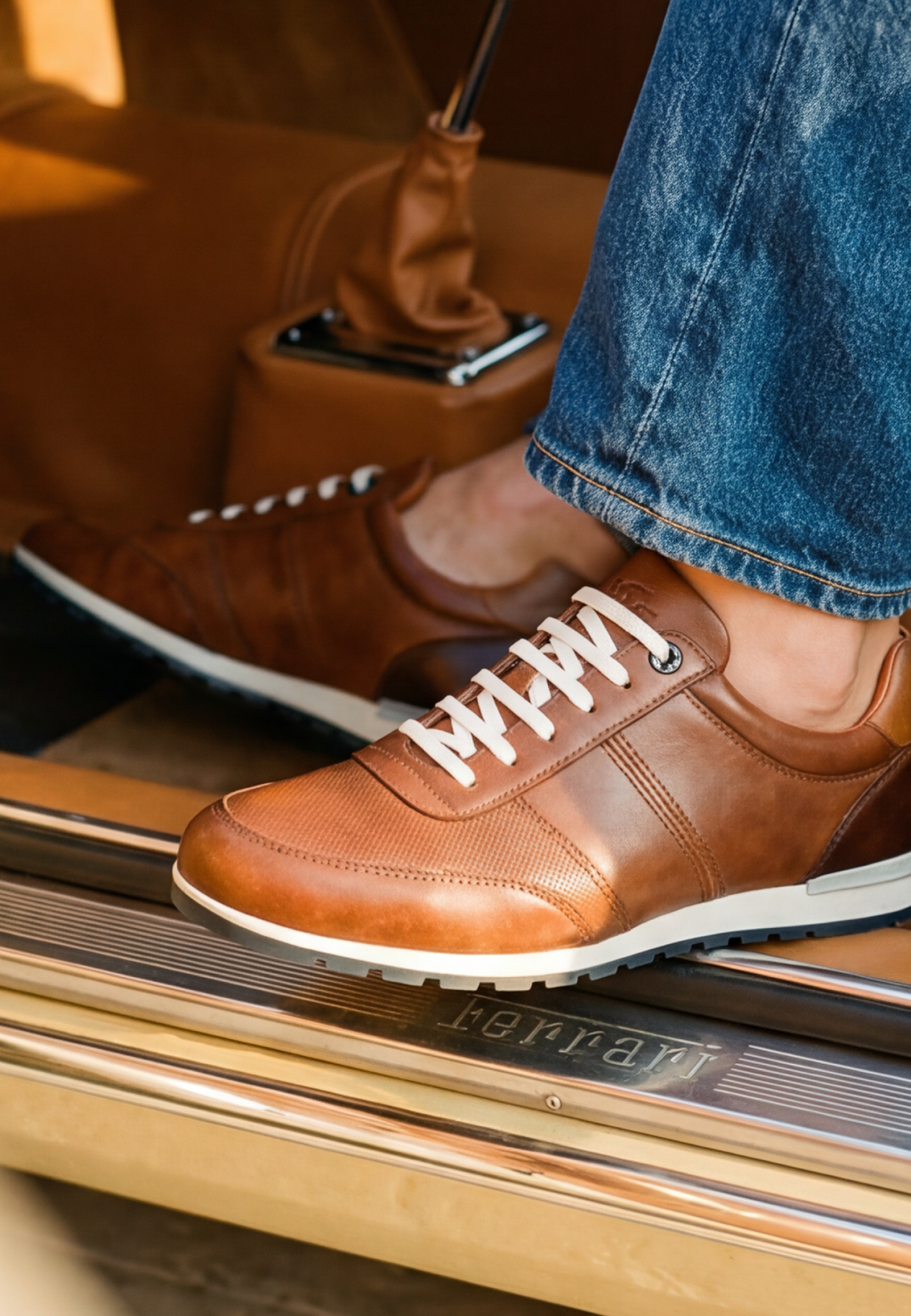Heller cognacfarbener Glattleder-Sneaker Anzano