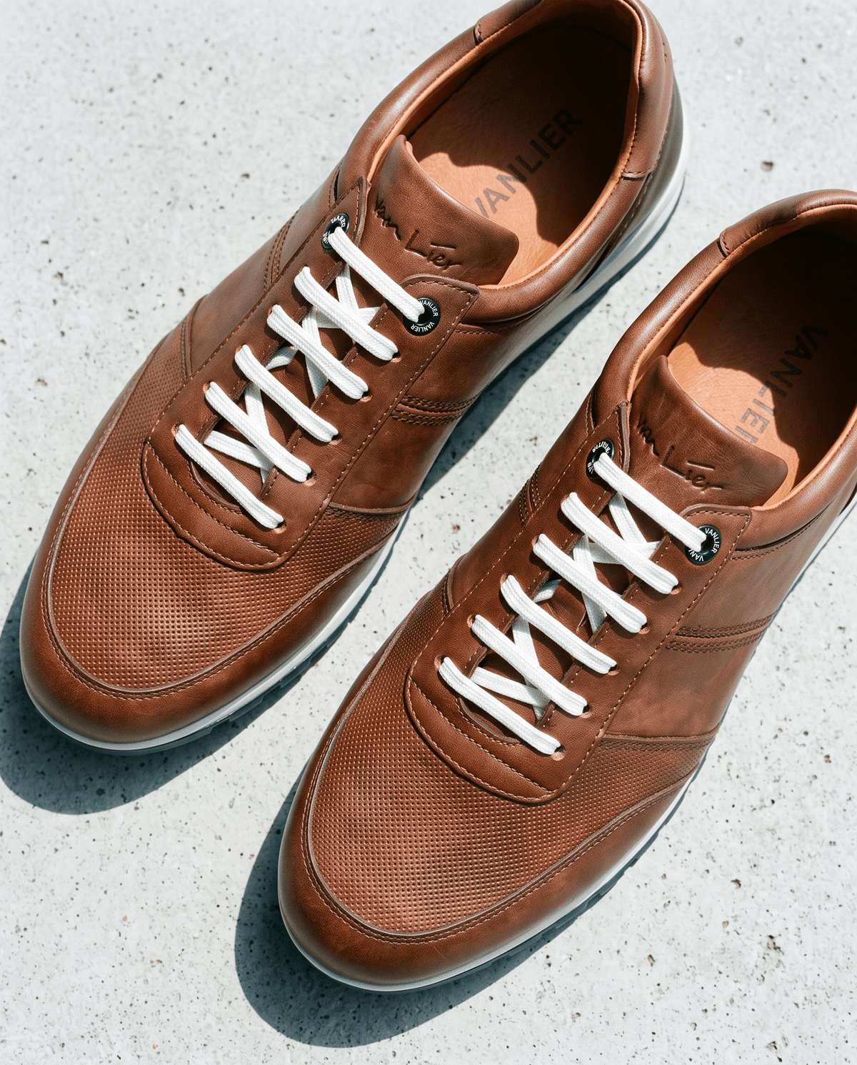 Heller cognacfarbener Glattleder-Sneaker Anzano