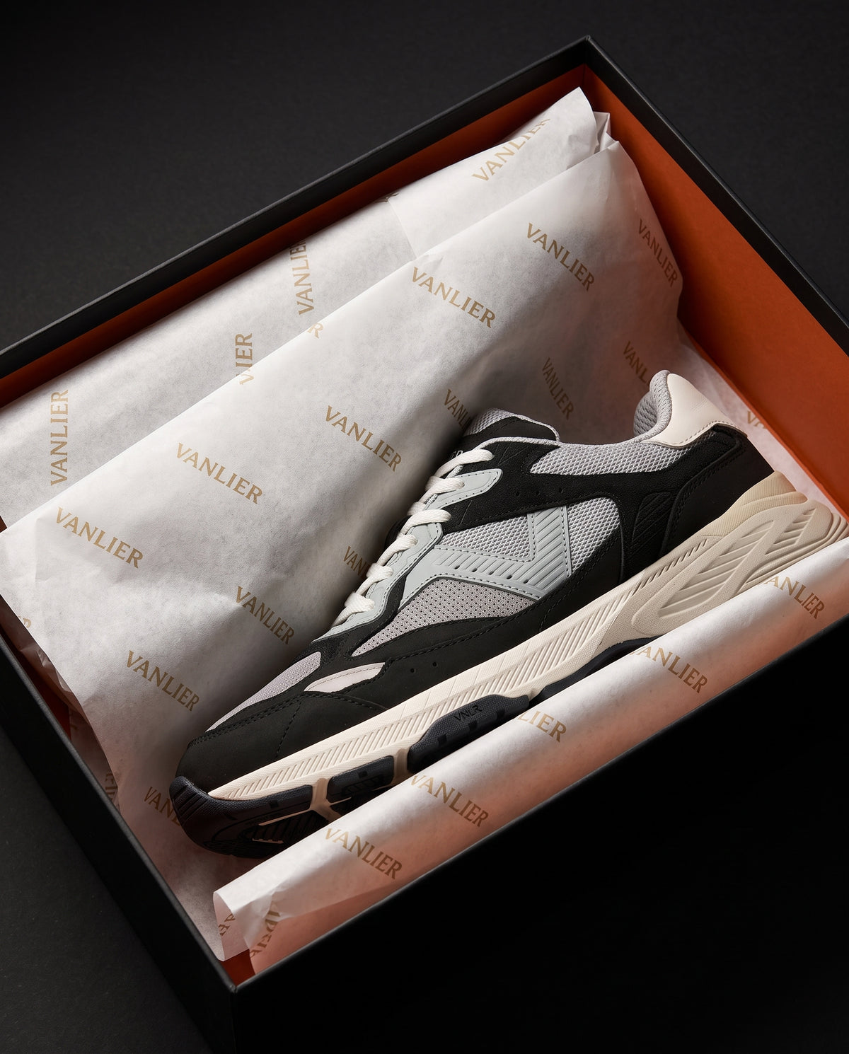 Zwart lichtgrijs combi Cosmos sneaker