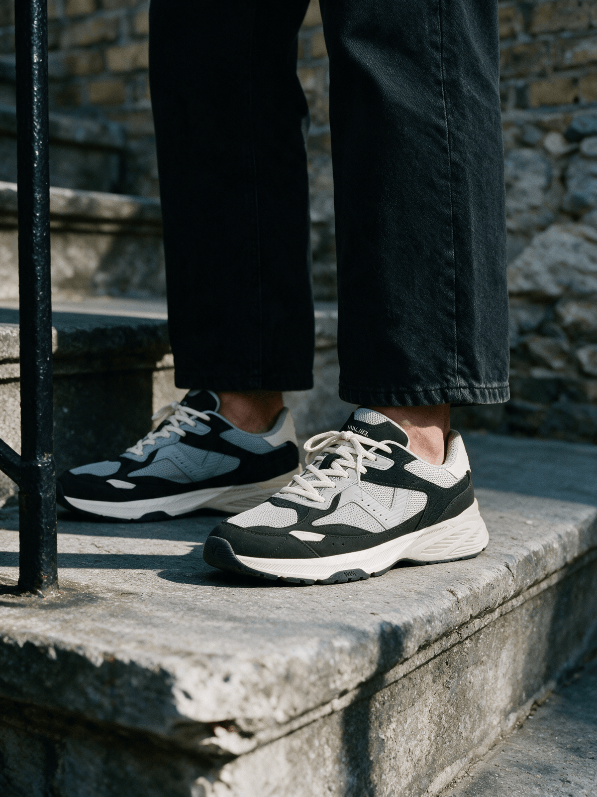 Zwart lichtgrijs combi Cosmos sneaker