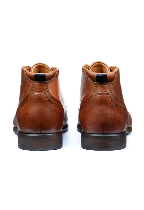 Halbhoher Schnürschuh Erasmo aus cognacfarbenem Glattleder